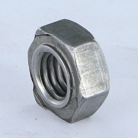 1 x Zeskantmoer om te lassen M3 Ruw staal 14020